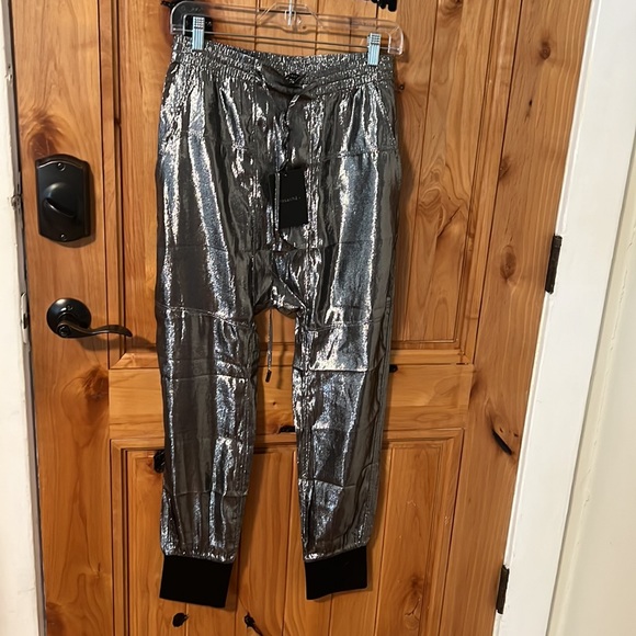 Rosa Chá Faly Women's Pants - Picture 8 of 16